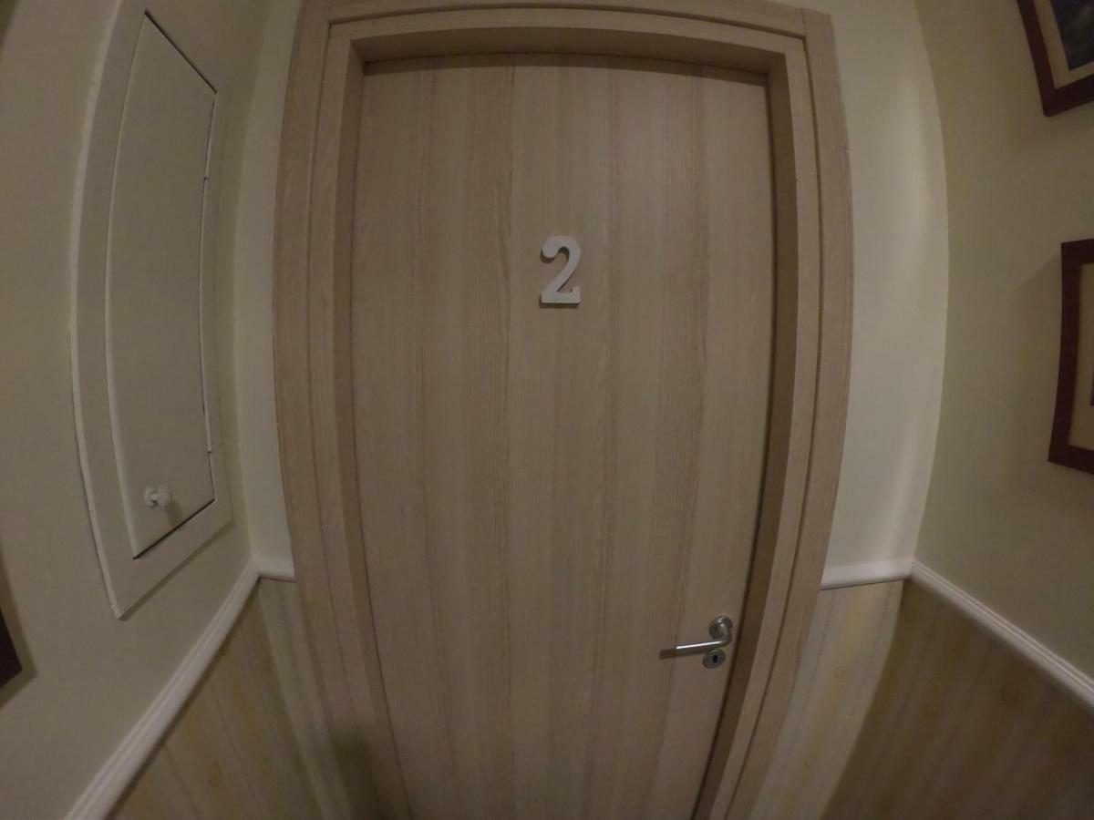 B&B 248 ナポリ エクステリア 写真