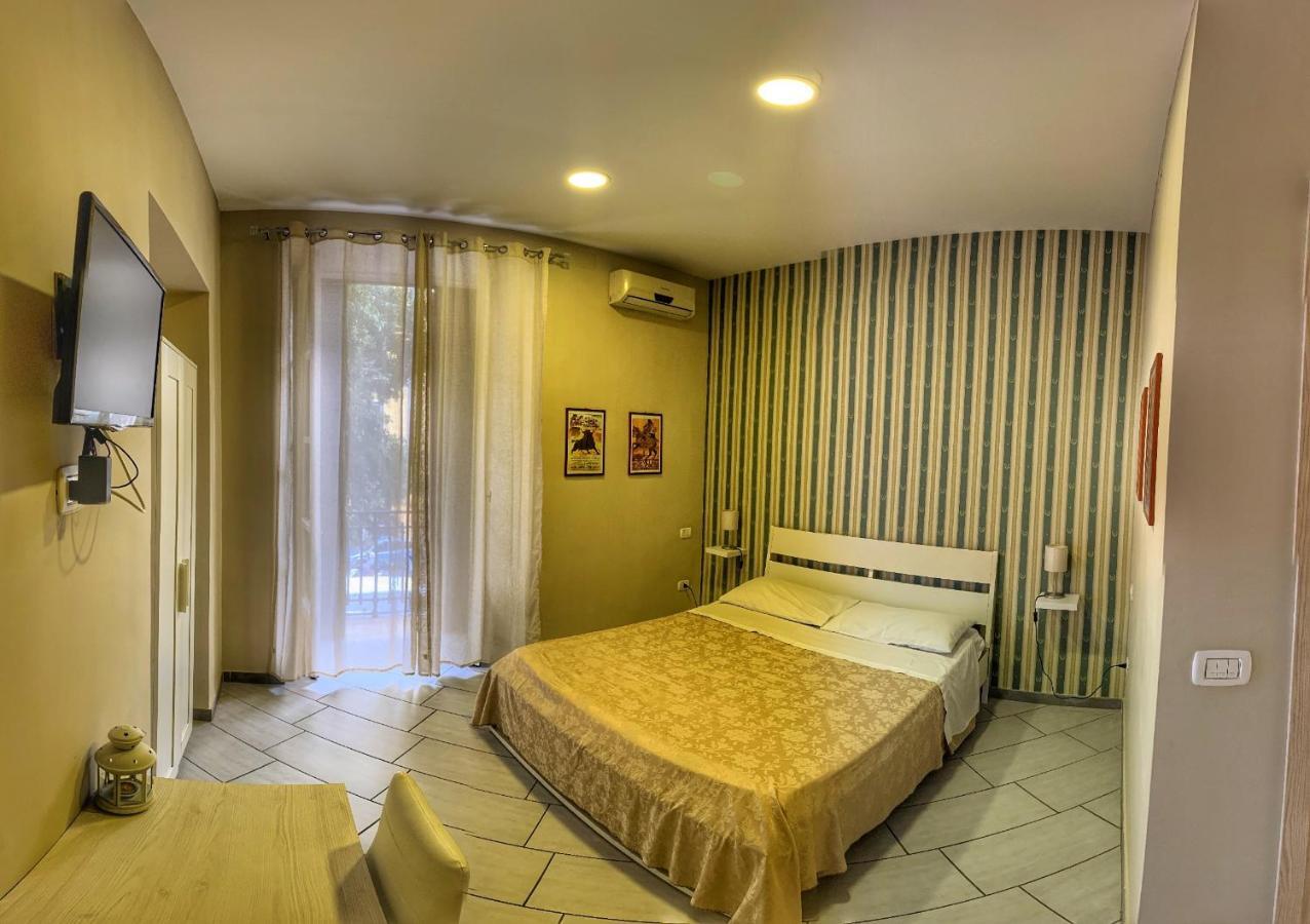 B&B 248 ナポリ エクステリア 写真